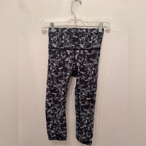 Lululemon Wunder Under Crop (Hi-Rise) 21" Embellished Multi Size 4 - Picture 4 of 7